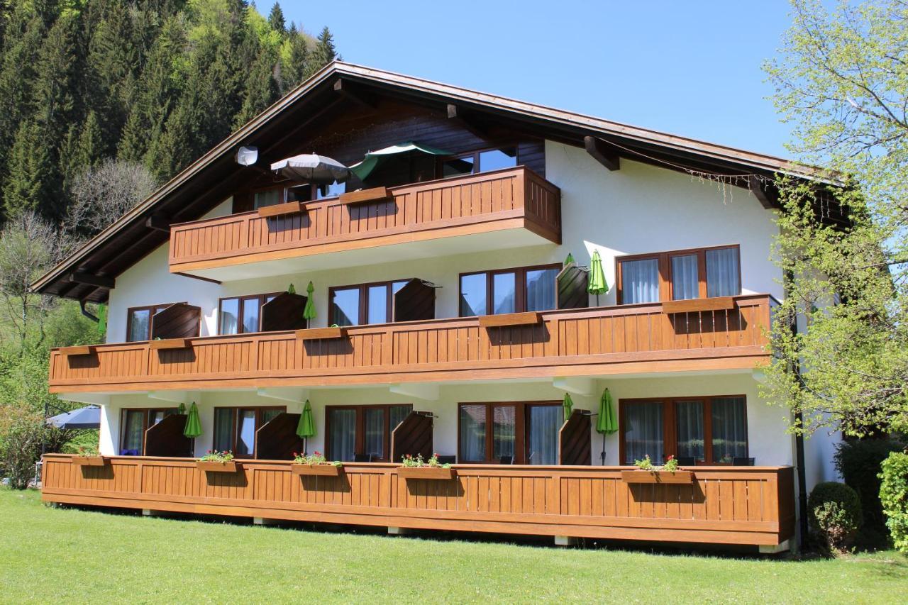 Appartement-Hotel Happy Kienberg Пфронтен Екстериор снимка