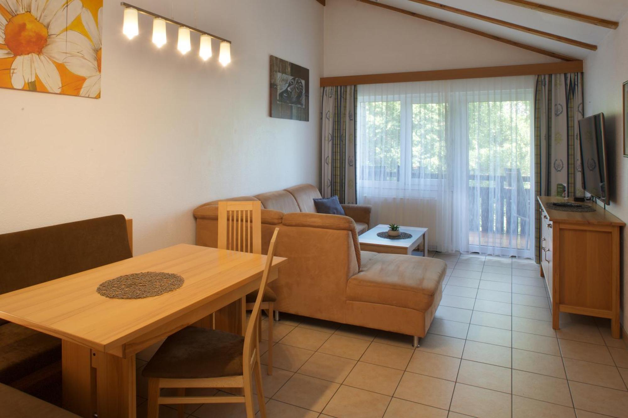 Appartement-Hotel Happy Kienberg Пфронтен Стая снимка